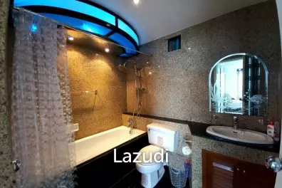 Jomtien Plaza Condotel 2 Bedrooms for Sale
