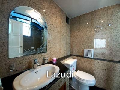 Jomtien Plaza Condotel 2 Bedrooms for Sale