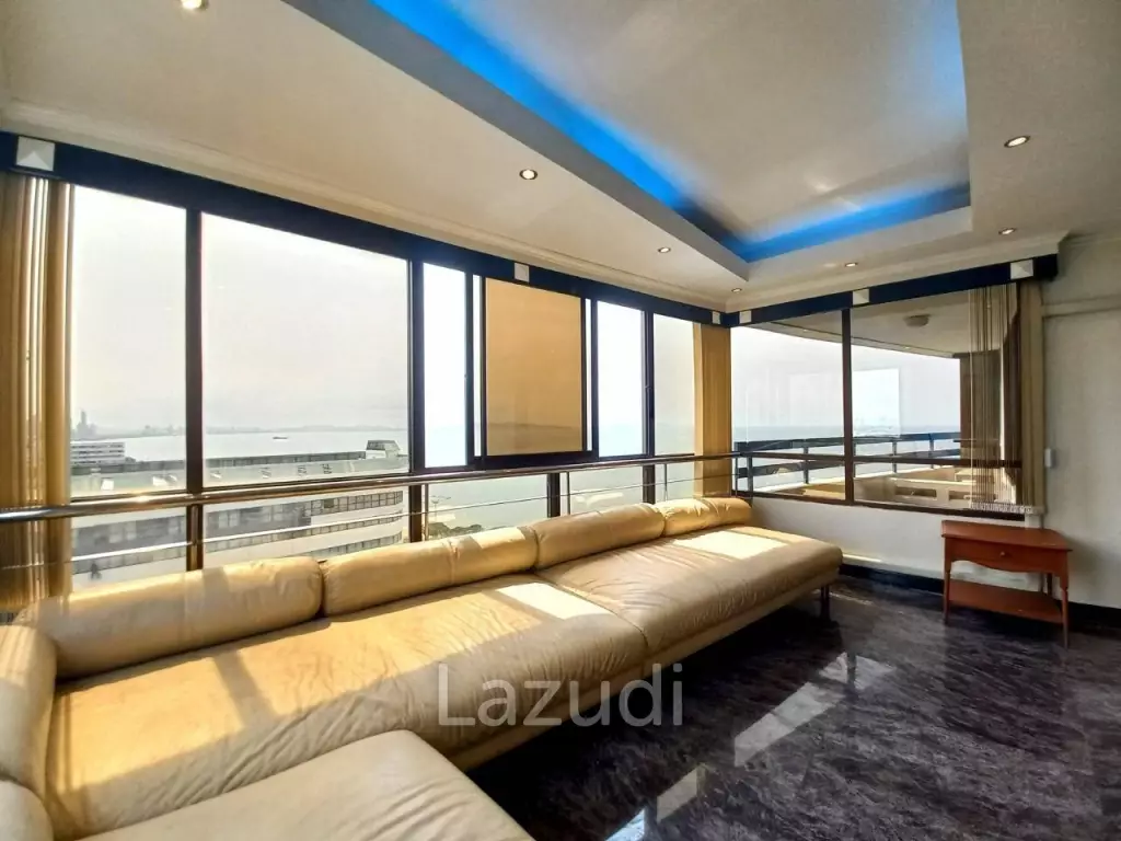 Jomtien Plaza Condotel 2 Bedrooms for Sale
