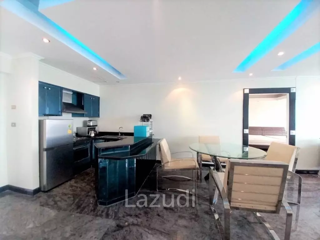 Jomtien Plaza Condotel 2 Bedrooms for Sale