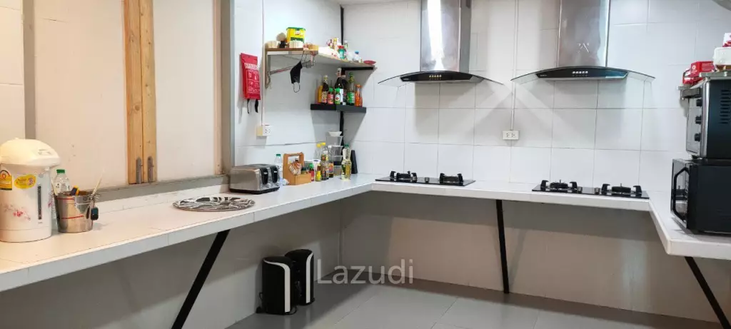 13 Rooms Bang Saray Resort For Sale