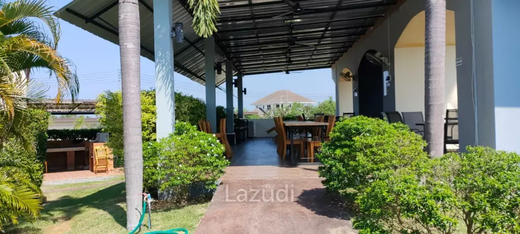 13 Rooms Bang Saray Resort For Sale