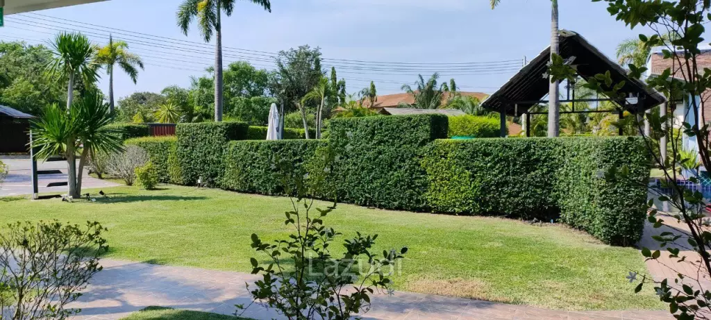 13 Rooms Bang Saray Resort For Sale