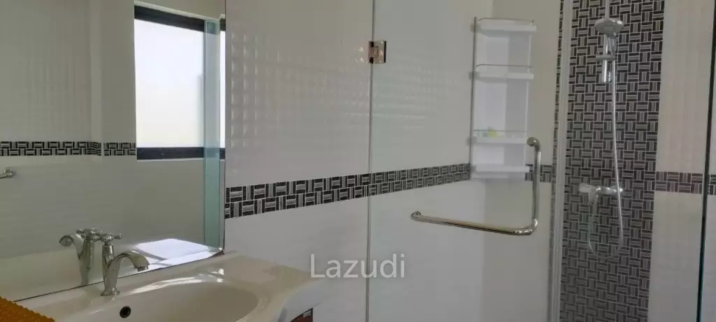 13 Rooms Bang Saray Resort For Sale