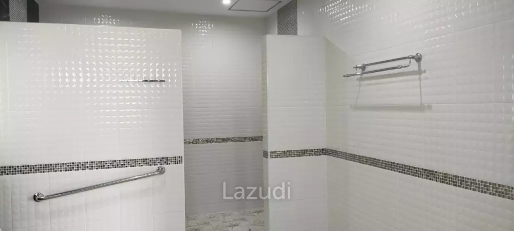 13 Rooms Bang Saray Resort For Sale