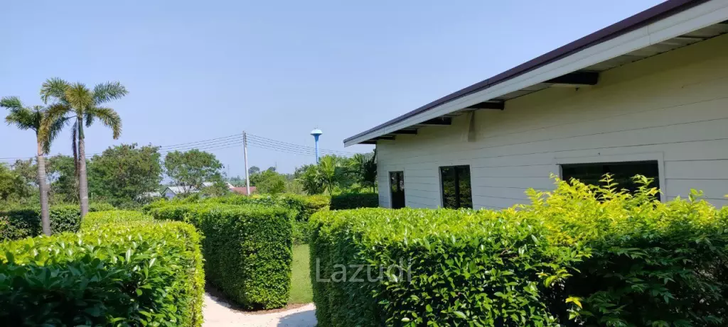 13 Rooms Bang Saray Resort For Sale