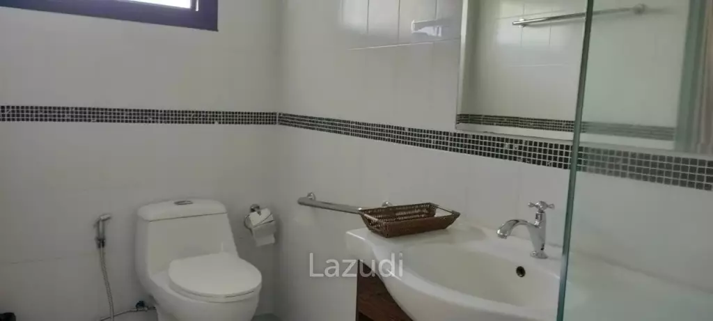 13 Rooms Bang Saray Resort For Sale