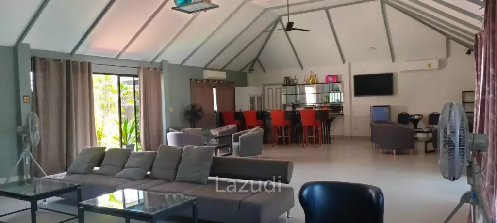 13 Rooms Bang Saray Resort For Sale