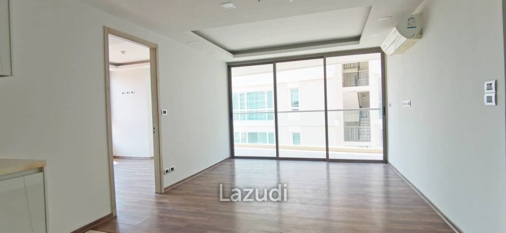 2 Bedrooms The Peak Towers Condo for Sale