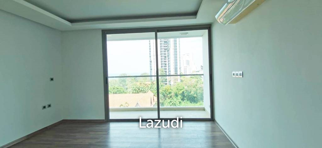 Studio in The Peak Towers for Sale