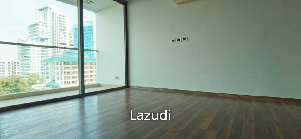 Studio in The Peak Towers for Sale