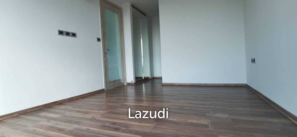 Beachfront The Peak Towers Condo for Sale