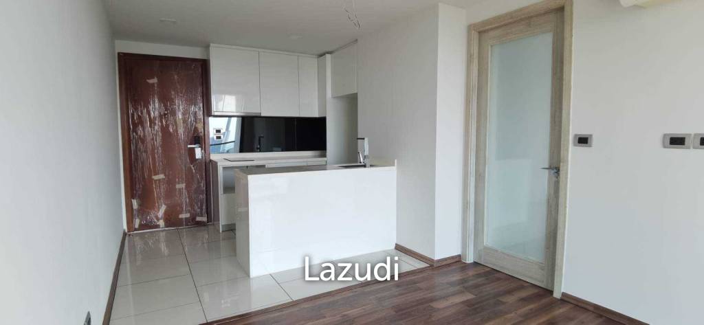 Beachfront The Peak Towers Condo for Sale
