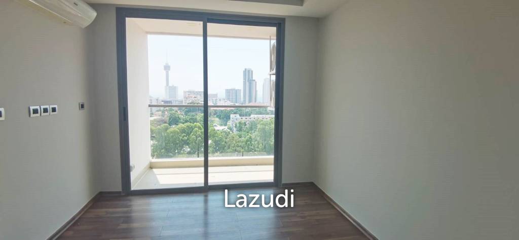 Unfurnished 1 Bed for Sale at The Peak Towers
