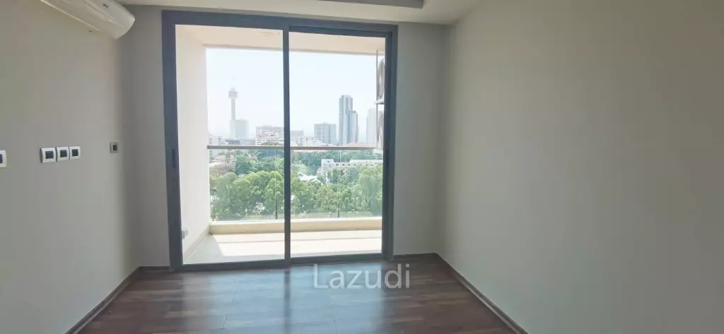 Unfurnished 1 Bed for Sale at The Peak Towers