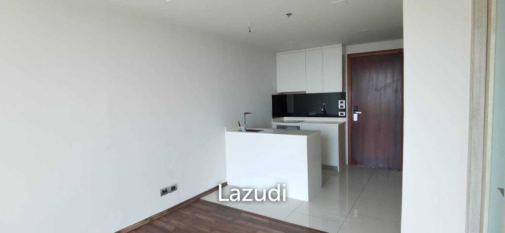 Condo The Peak Towers for Sale in Pratumnak