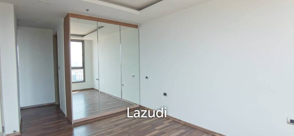 Condo The Peak Towers for Sale in Pratumnak