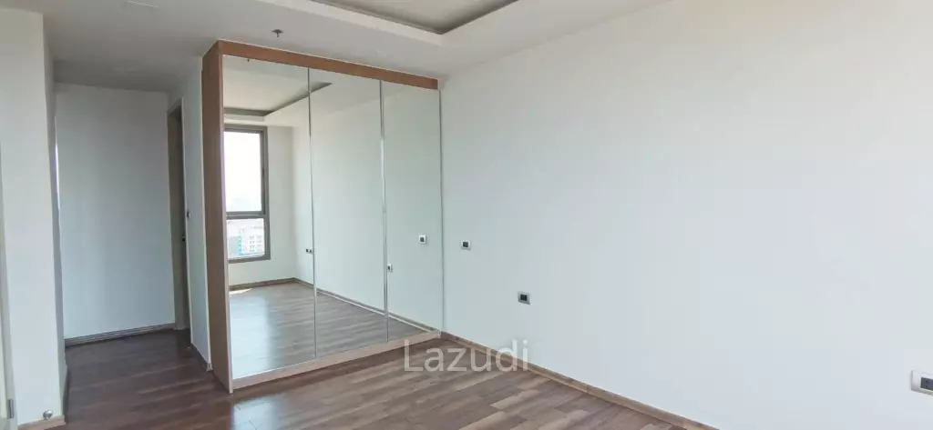 Condo The Peak Towers for Sale in Pratumnak