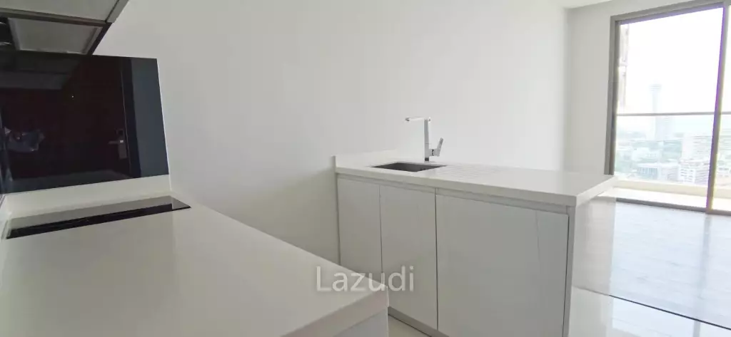 1 Bedroom for Sale The Peak Towers Condo