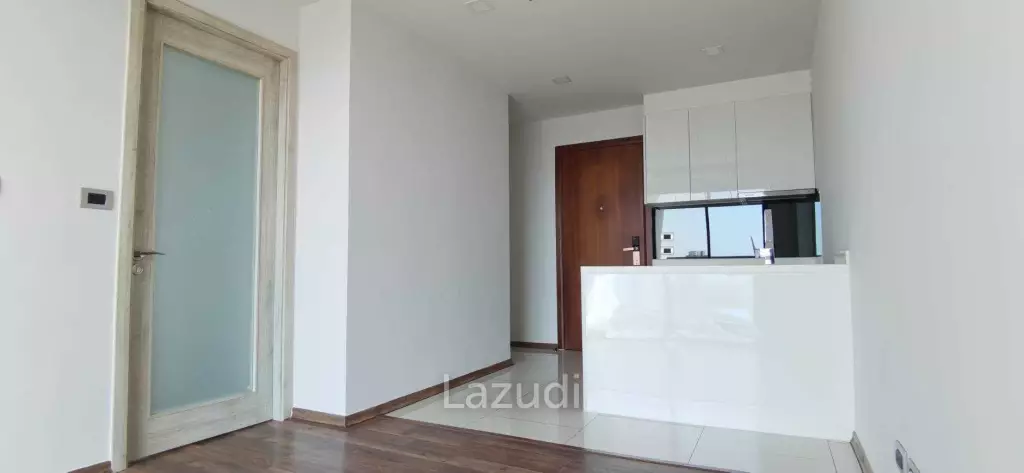 1 Bedroom for Sale The Peak Towers Condo
