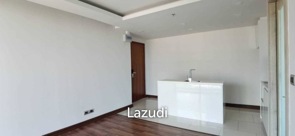 City Views Condo The Peak Towers for Sale