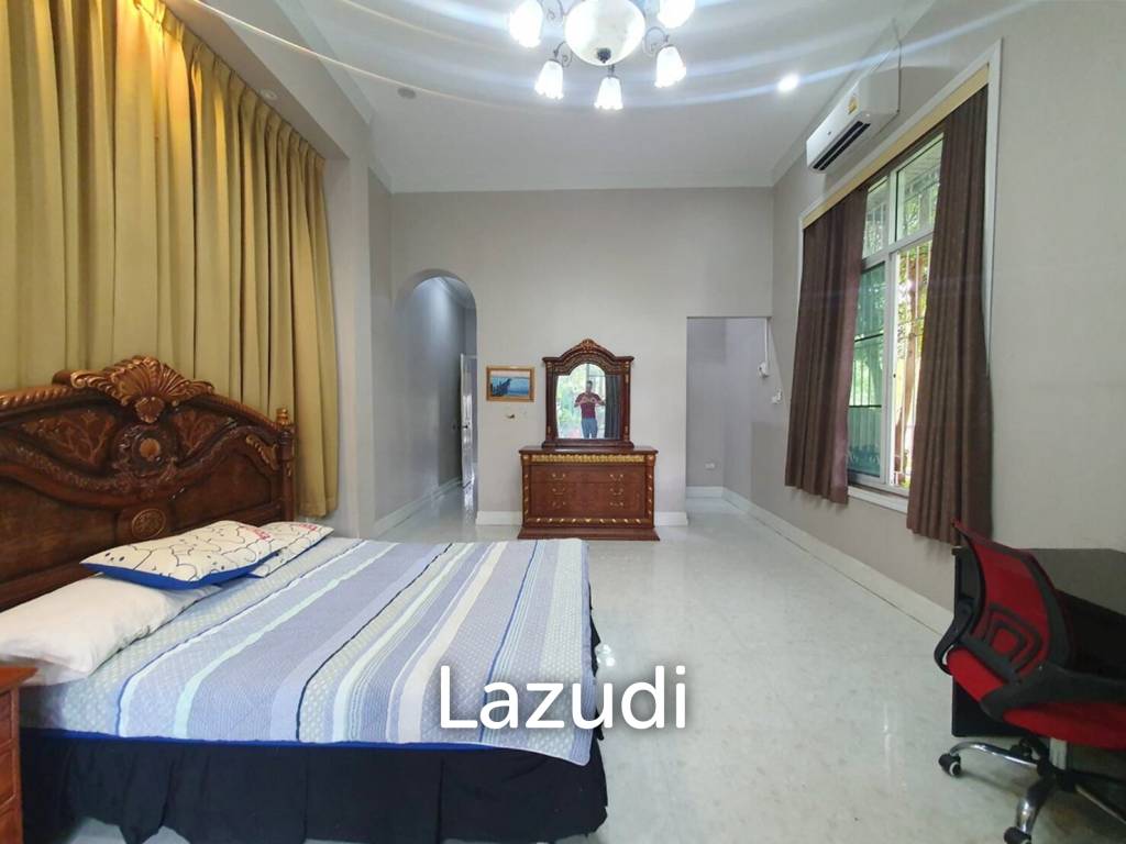 3 Bed 3 Bath 325 SQ.M Large Family House