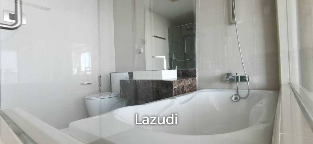 1 Bed The Peak Towers for Sale in Pratumnak