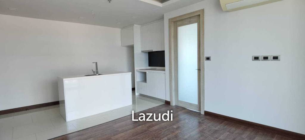 Condo The Peak Towers for Sale in Pratumnak