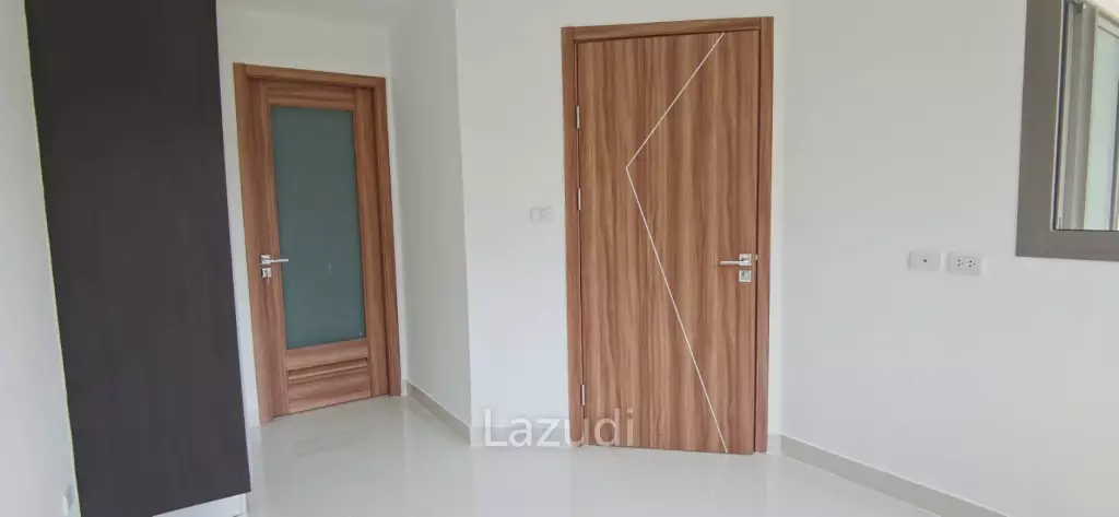 Condo for Sale in Club Royal Na Kluea