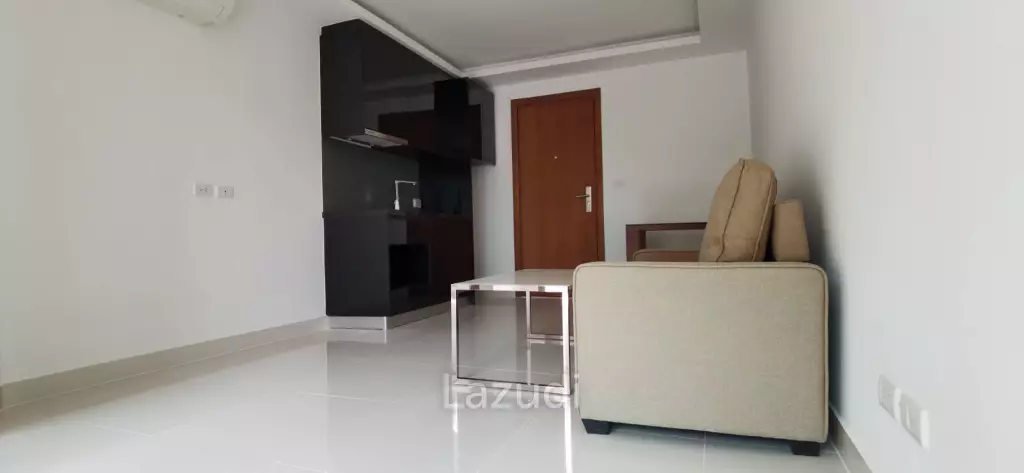 Condo for Sale in Club Royal Na Kluea