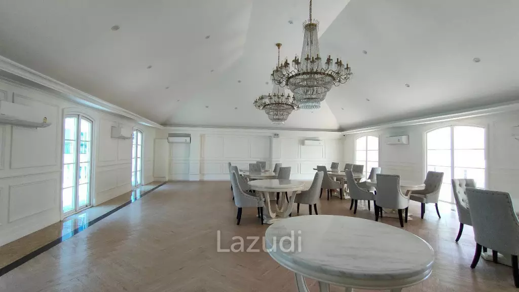 Seven Seas Cote D'Azur Condo for Sale