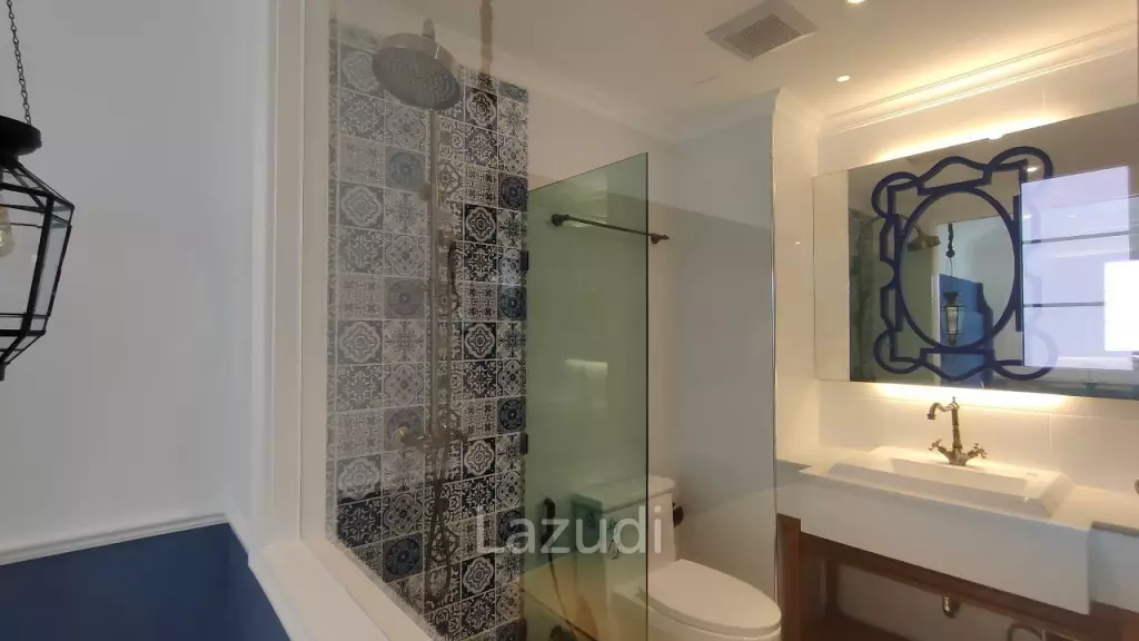 Seven Seas Cote D'Azur Condo for Sale