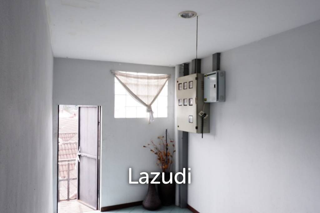 Great Area Commercial for Sale in Paniadchang