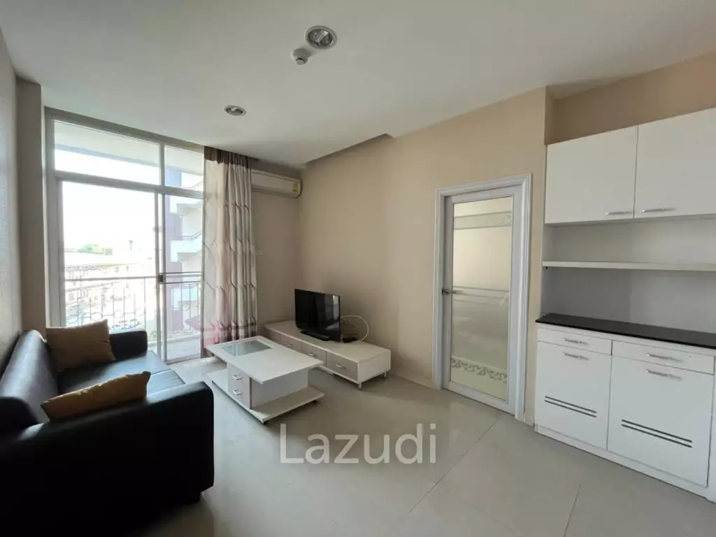 Pool Views CC Condo for Sale in East Pattaya