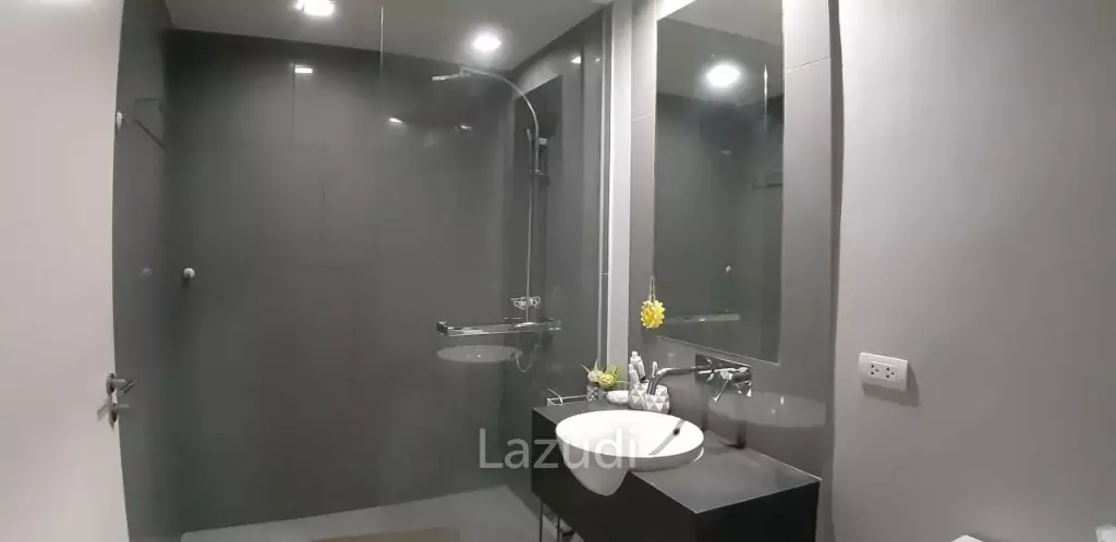 The Zire Condo Beachfront Wongamat for Sale