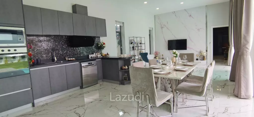 Mabprachan Modern Pool House for Sale