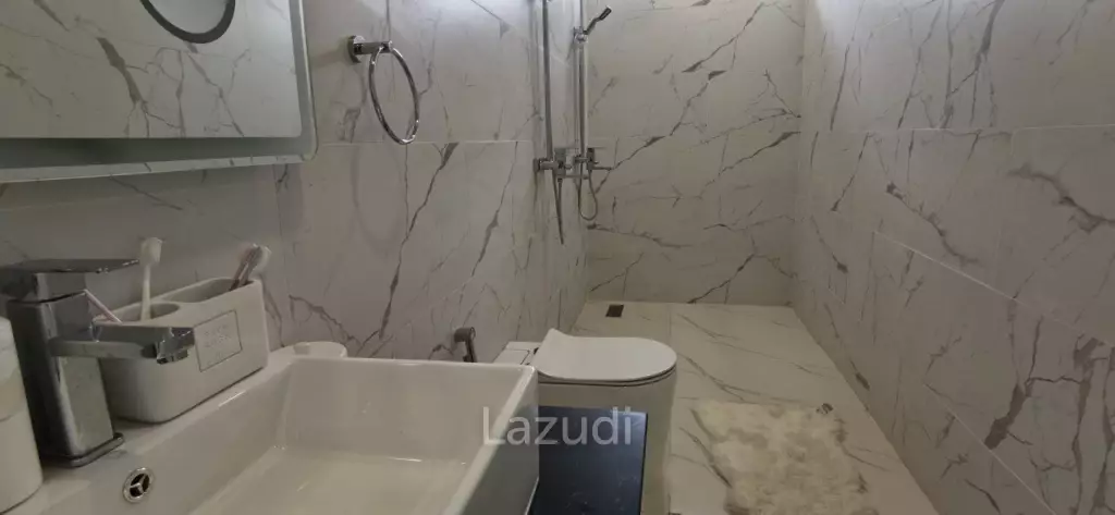 Mabprachan Modern Pool House for Sale