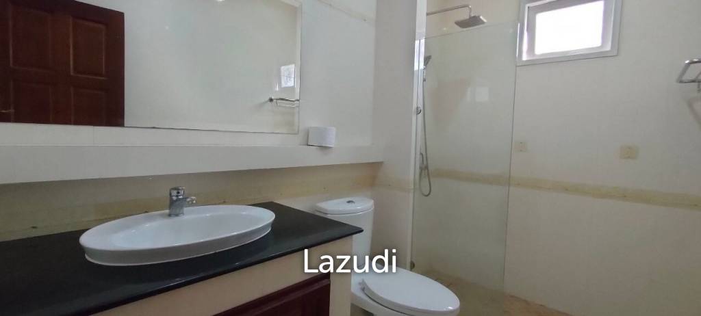 5 Bedrooms House for Sale in Jomtien