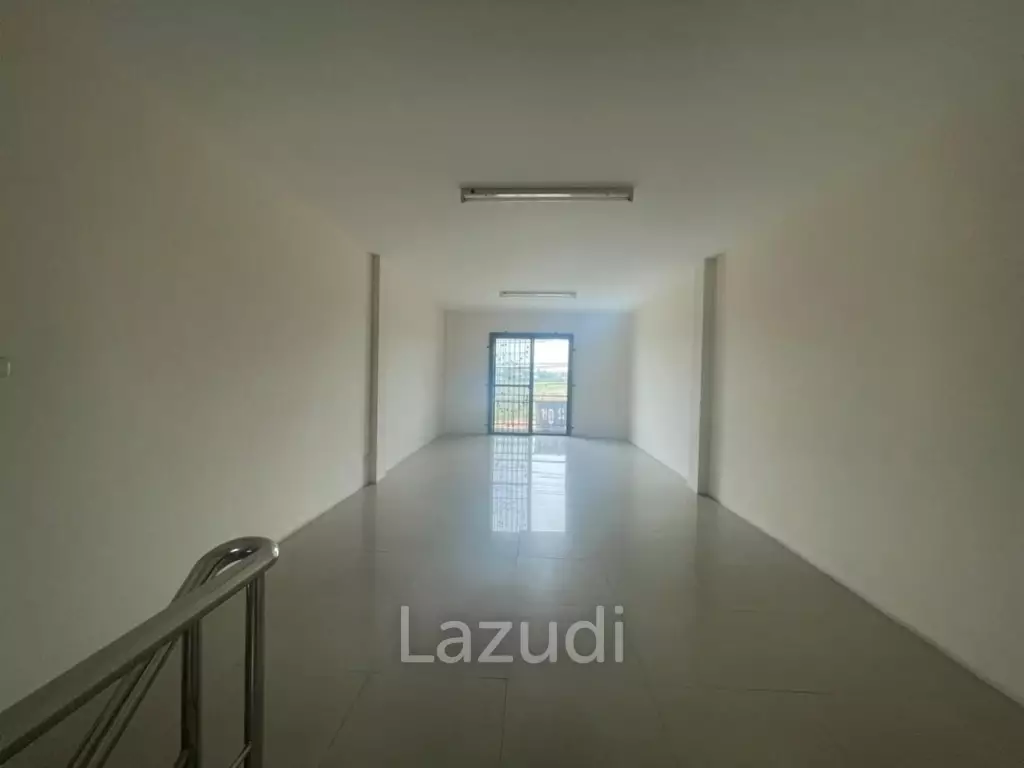 3 Storey Shop House Building for Sale