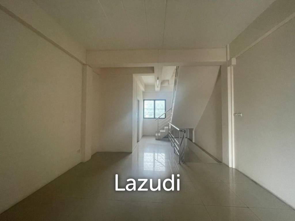 3 Storey Shop House Building for Sale