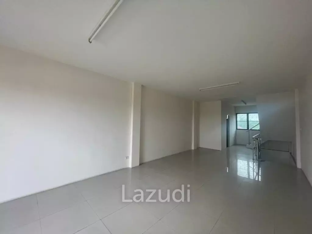 3 Storey Shop House Building for Sale