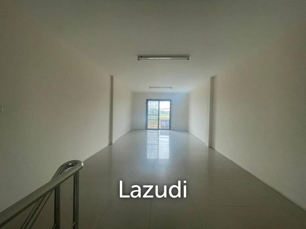 3 Storey Shop House Building for Sale
