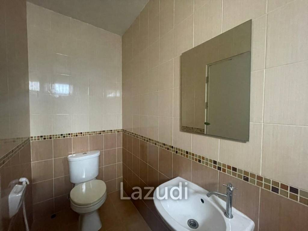 3 Storey Shop House Building for Sale