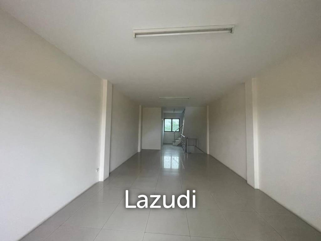 3 Storey Shop House Building for Sale