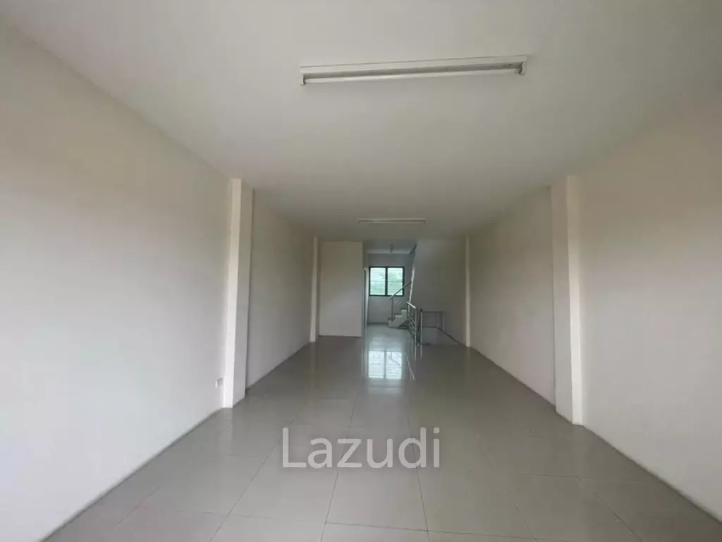 3 Storey Shop House Building for Sale