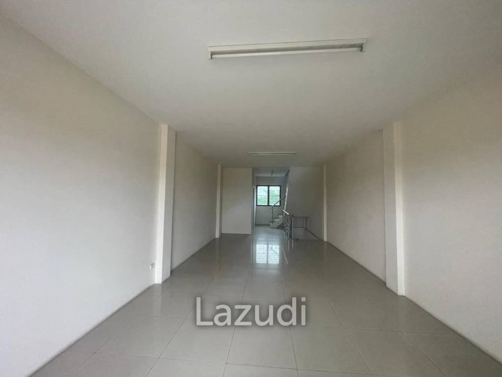 3 Storey Shop House Building for Sale