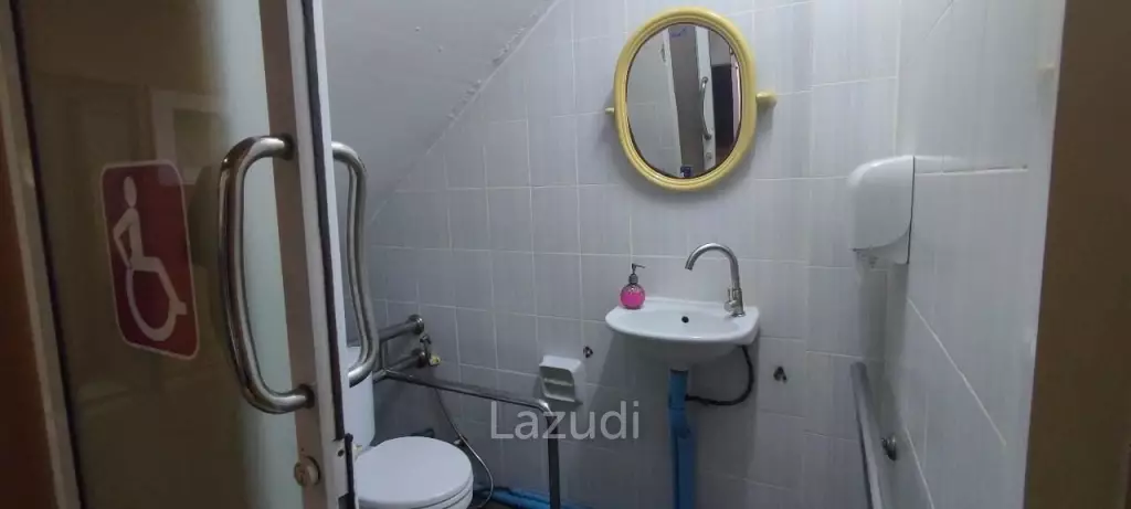 Great area Townhouse for Sale In East Pattaya