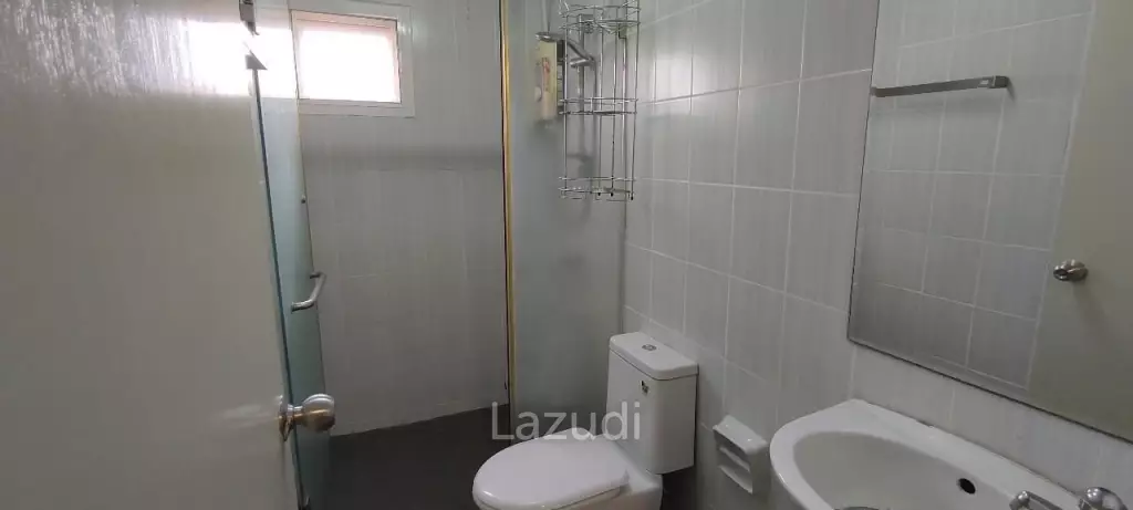Great area Townhouse for Sale In East Pattaya