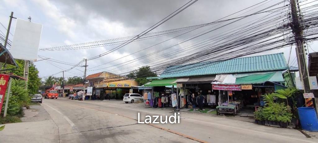 Land and business for Sale in Na Kluea