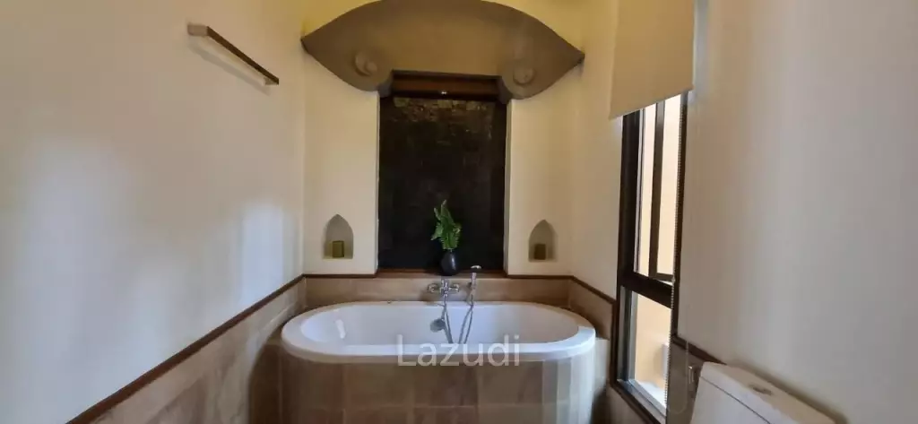 5 Bed 810 SQ.M East Pattaya Style Bali House